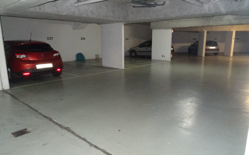 Messier : Parking de 14m²