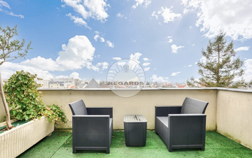 A VENDRE: 4 pièces terrasse, cave et parkings