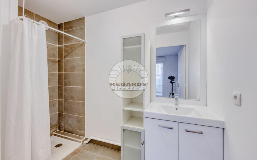2P de 44m² + balcon de 4m².
