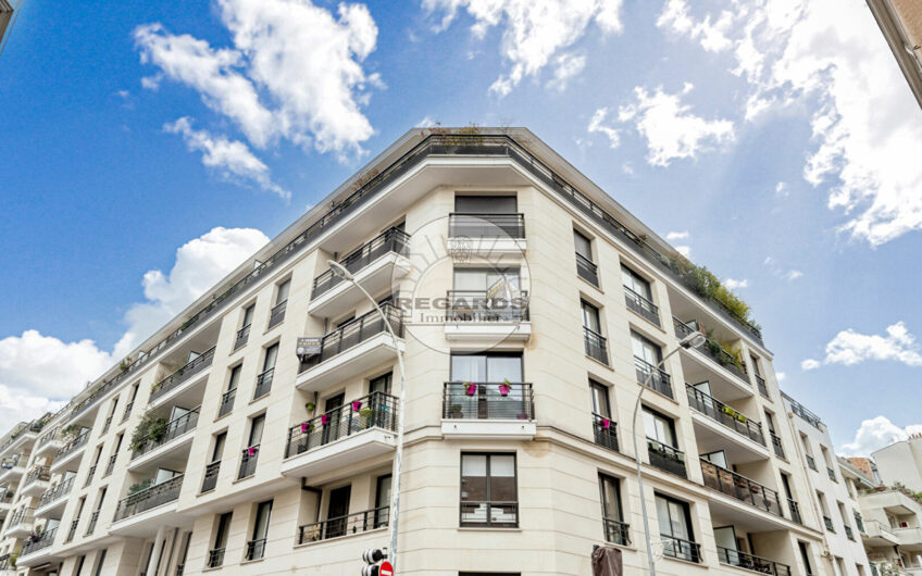 2P de 49m² avec terrasse de 8m² en parfait état dans une résidence récente