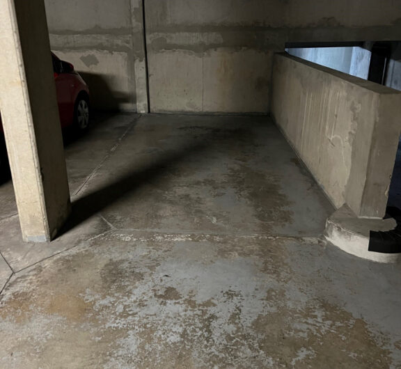 EMPLACEMENT DE PARKING SOUS-SOL