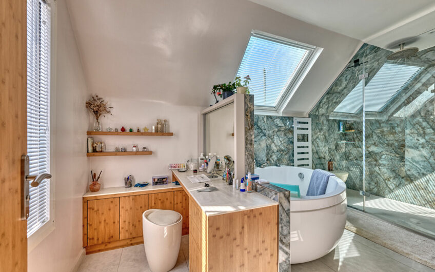RIGOLO- Maison en parfait état avec terrasse et jardin