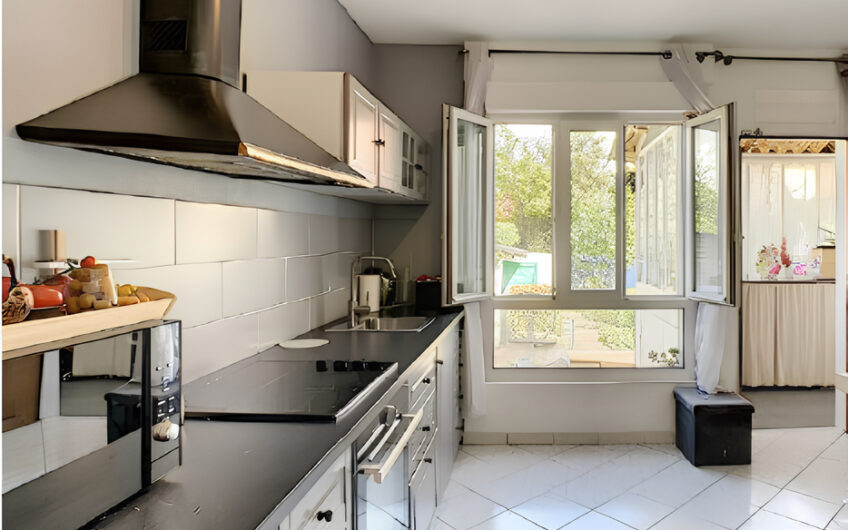 CHARMANTE MAISON 4 PIECES  MEUBLEE