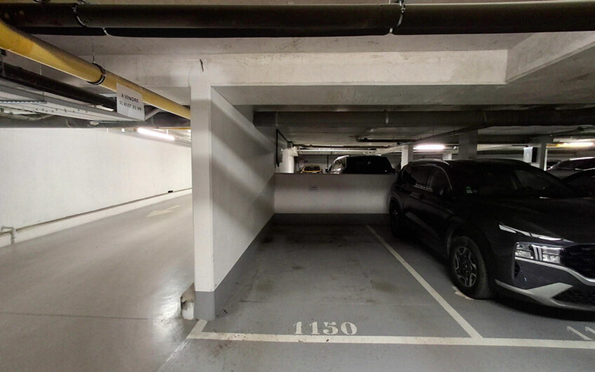 Parking de 13 m2 dans un bel immeuble récent