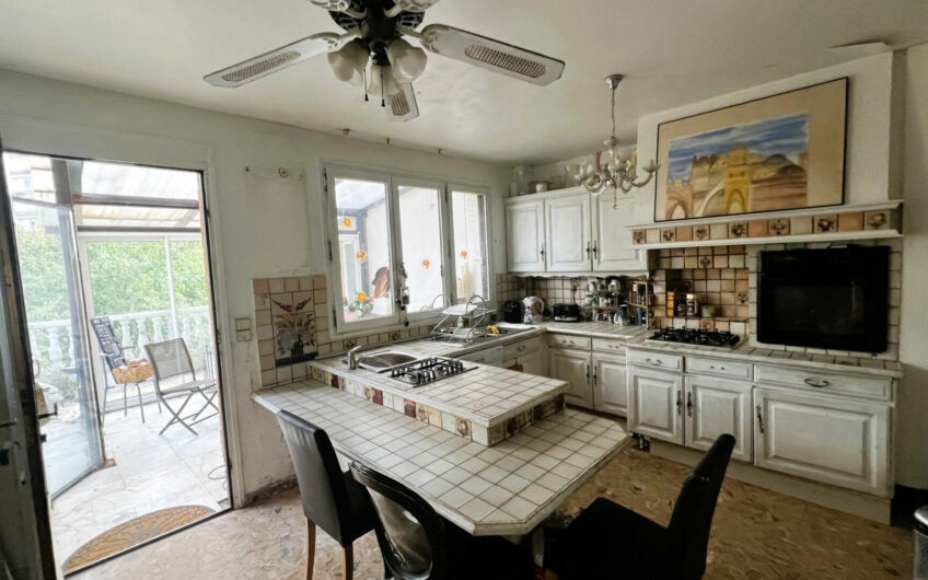 Maison familiale de 320m² utiles sur terrain de 496m²