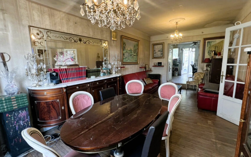 Maison familiale de 320m² utiles sur terrain de 496m²