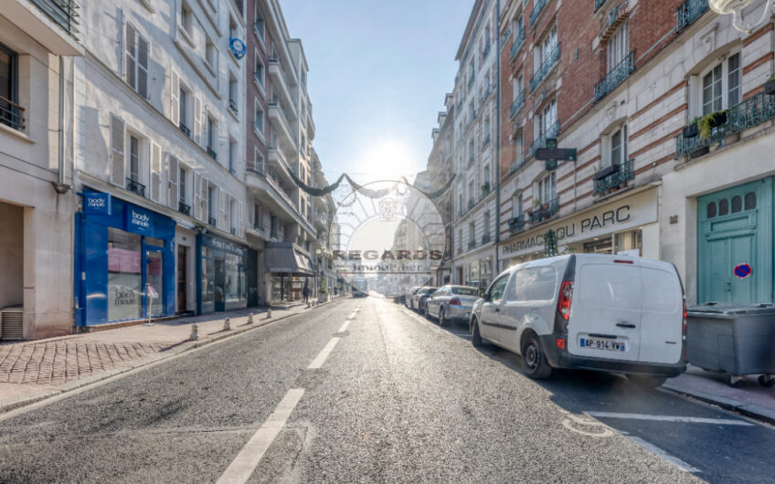 CENTRE VILLE – LOCAL DE 33M² – Bail tous commerces, restauration comprise