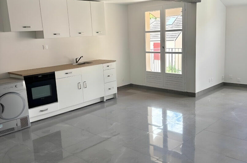 4 pièces de 82 m² à SAINT BRICE SOUS FORET