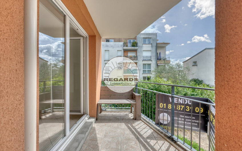 3P DE 71M² AVEC BALCON DE 4M² + UN GRAND BOX EN SOUS-SOL