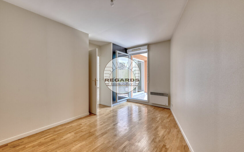 3P DE 71M² AVEC BALCON DE 4M² + UN GRAND BOX EN SOUS-SOL