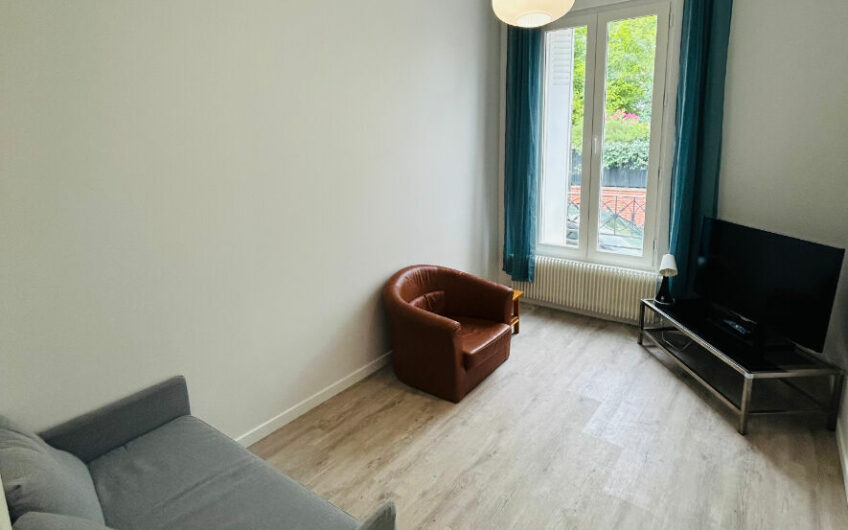 Appartement 2 pièces MEUBLÉ ENTIEREMENT REFAIT A NEUF