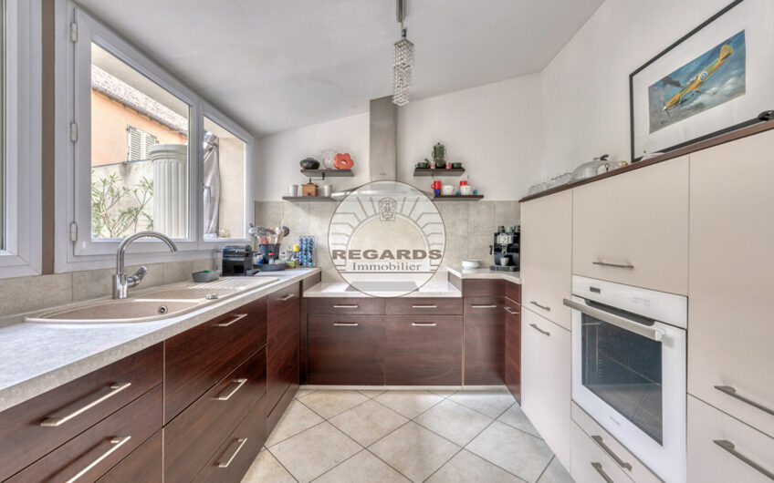 Maison Montrouge de 7 pièces 242 m2 habitable avec jardin et terrasse