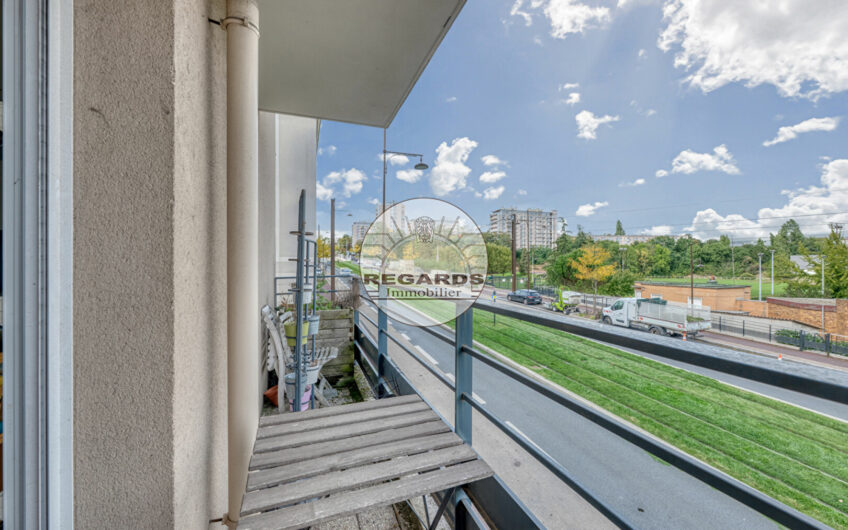 STUDIO DE 30M² + BALCON DE 4M² ET POSSIBILITE PARKING EN SOUS-SOL
