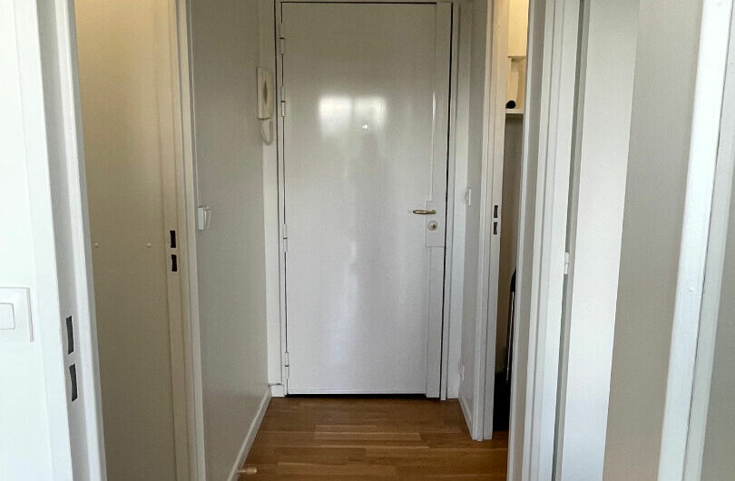 TRES BEAU STUDIO MEUBLÉ A LOUER SUR LA COMMUNE DE MONTROUGE