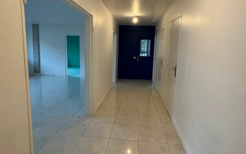 GRAND APPARTEMENT 3 Pièces  94m², à MONTROUGE