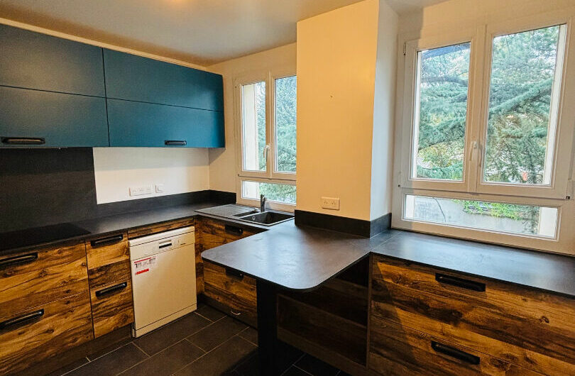 GRAND APPARTEMENT 3 Pièces  94m², à MONTROUGE