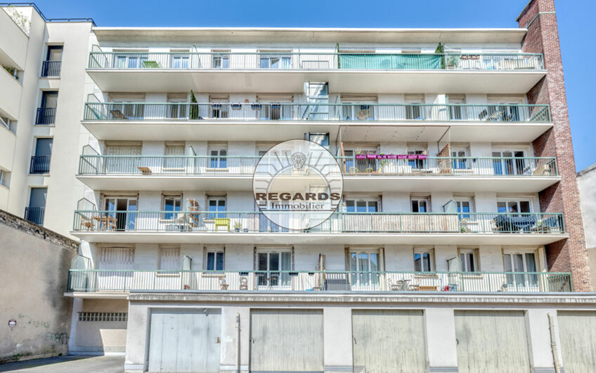 STUDIO DE 33M² AVEC BALCON  DE 6 M² A PROXIMITE DU METRO BARBARA