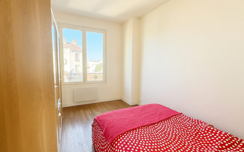 Quartier de l’époque – 2 pièces de 33m² en bon état général
