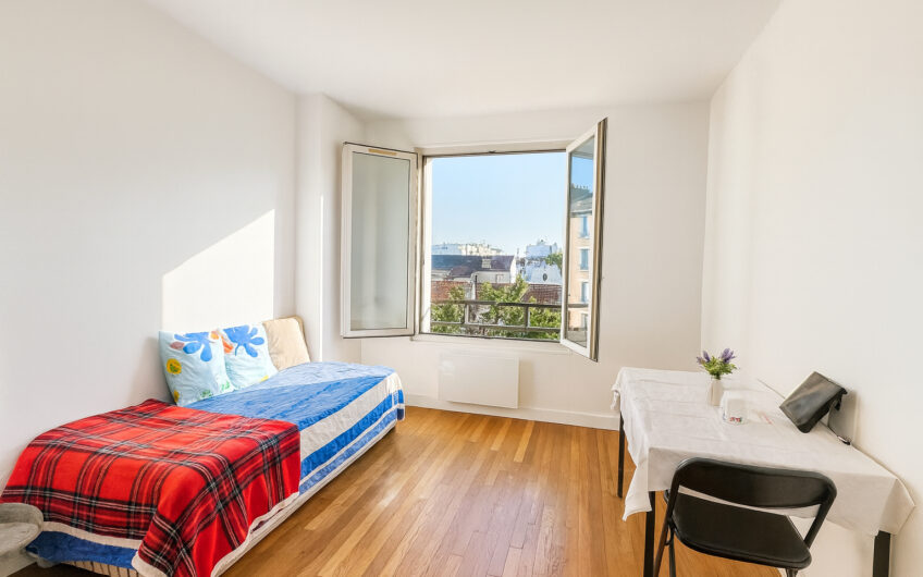 Quartier de l’époque – 2 pièces de 33m² en bon état général