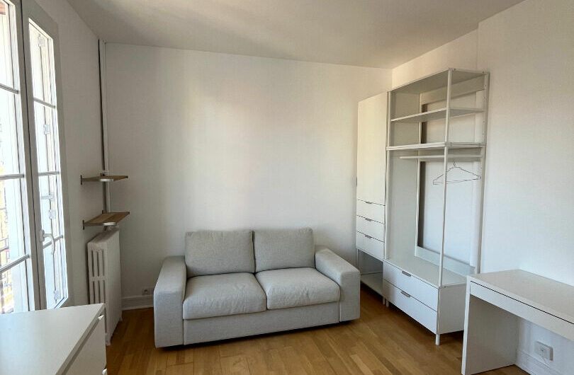 TRÈS BEAU STUDIO MEUBLÉ 30m²