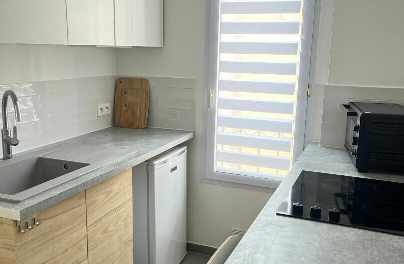 TRÈS BEAU STUDIO MEUBLÉ 30m²