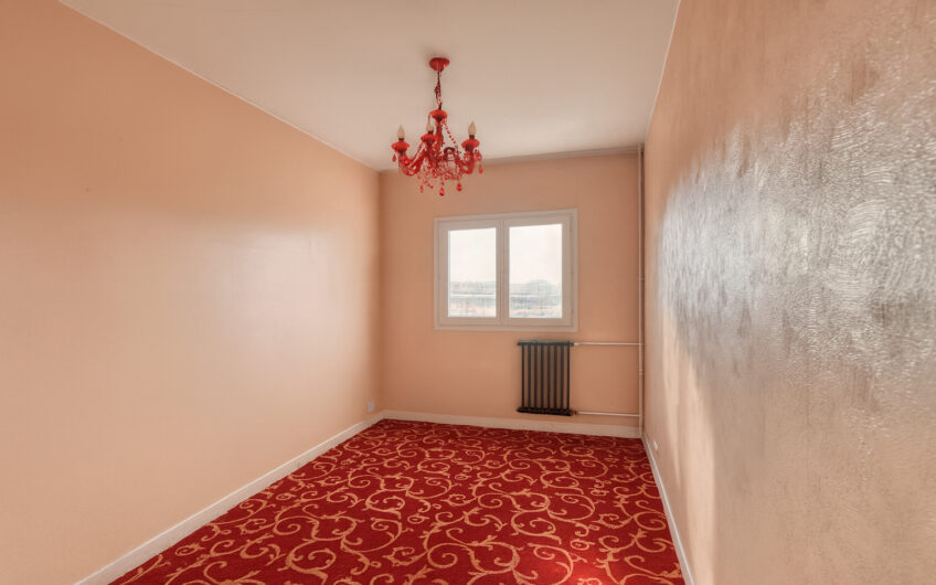 4P 88M² + TERRASSE A DEUX PAS DU RER LAPLACE