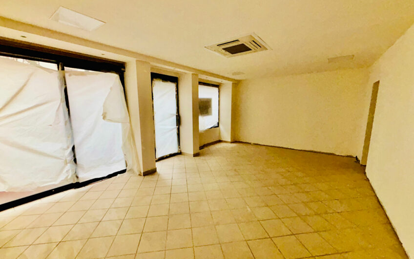 LOCAL COMMERCIAL IDEALEMENT SITUE SUR L’AVENUE DE LA REPUBLIQUE A MONTROUGE