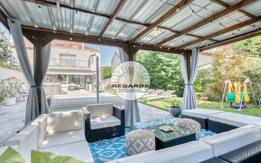 MAISON D’EXCEPTION AVEC PISCINE, CHARME DE L’ANCIEN ET PRESTATIONS HAUT DE GAMME