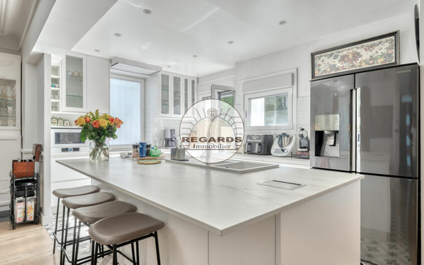 MAISON D’EXCEPTION AVEC PISCINE, CHARME DE L’ANCIEN ET PRESTATIONS HAUT DE GAMME