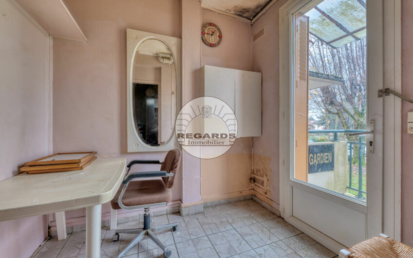 DAMPIERRE – Studio de 18m²  sur cour dans une résidence sécurisée