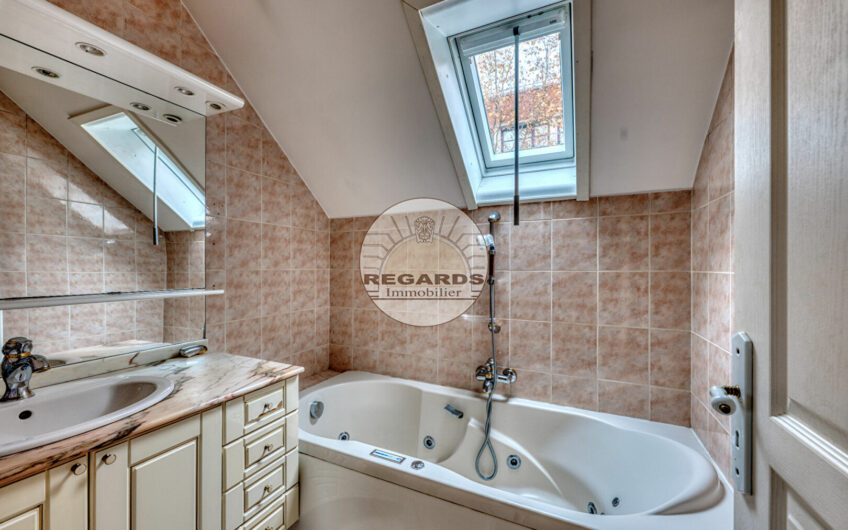 Maison 5P avec terrasse jardin et box à deux pas du métro Barbara