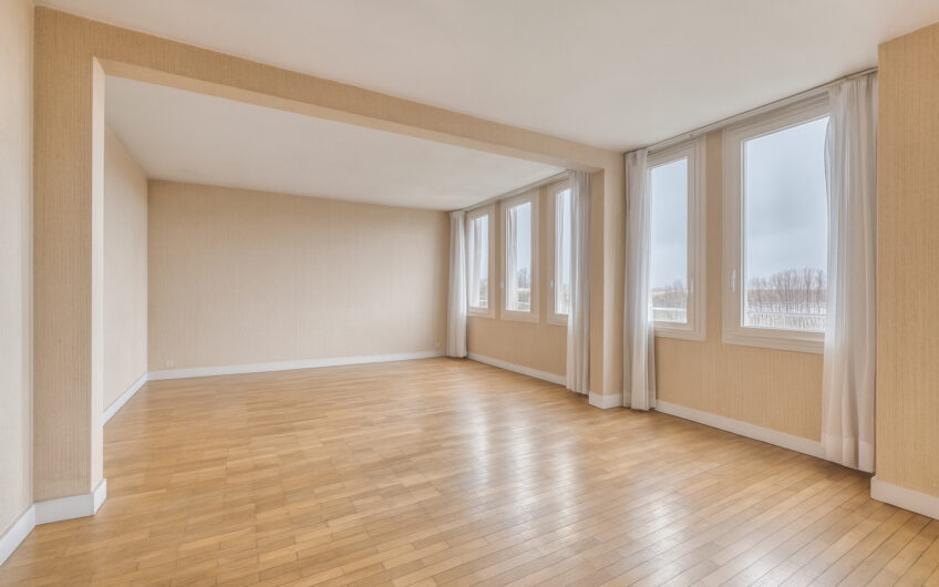 3/4  Pièces de 69m² au dernier étage