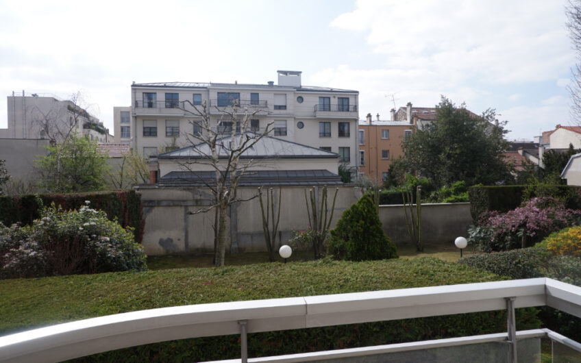 Appartement Montrouge 2 pièce(s) 47.53 m2