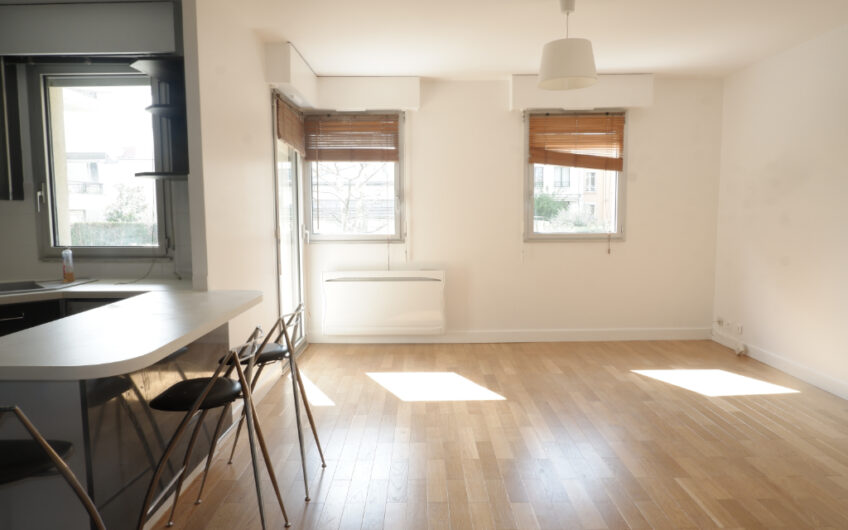 Appartement Montrouge 2 pièce(s) 47.53 m2