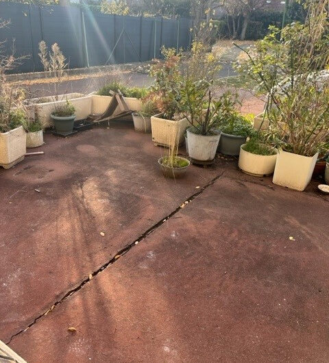 STUDIO RENOVE de 28m² avec TERRASSE et  PARKING