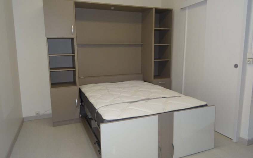 STUDIO MEUBLE Paris 5ème -15m2