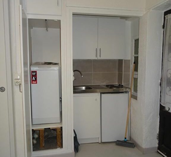 STUDIO MEUBLE Paris 5ème -15m2