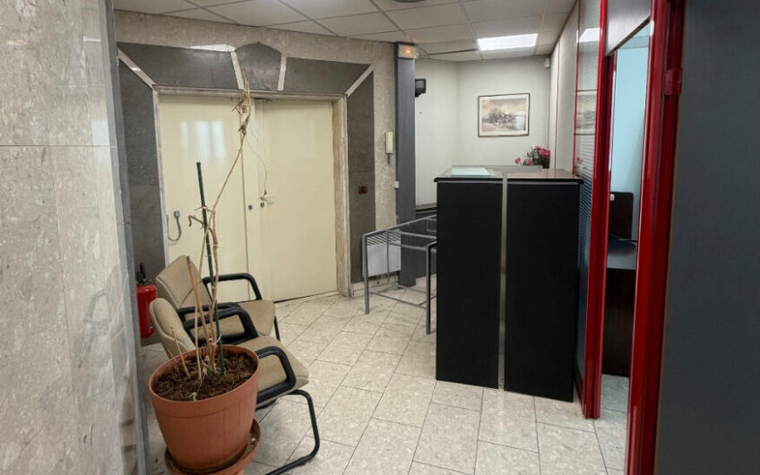 ENSEMBLE DE BUREAUX D’UNE SURFACE TOTALE DE 110 m²