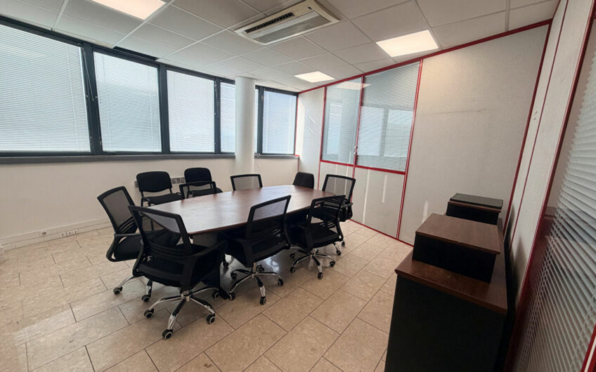 ENSEMBLE DE BUREAUX D’UNE SURFACE TOTALE DE 110 m²
