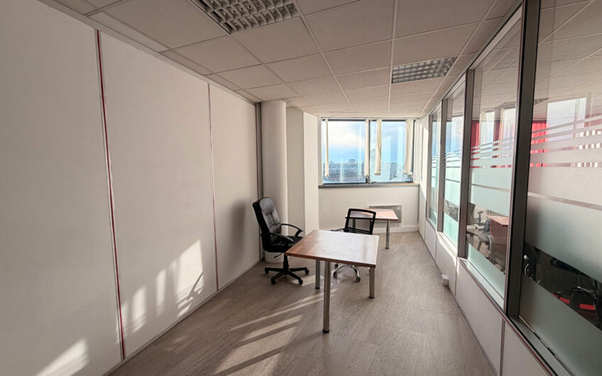 ENSEMBLE DE BUREAUX D’UNE SURFACE TOTALE DE 180 M²