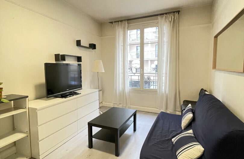 TRES BEAU 2 PIECES MEUBLE à Montrouge