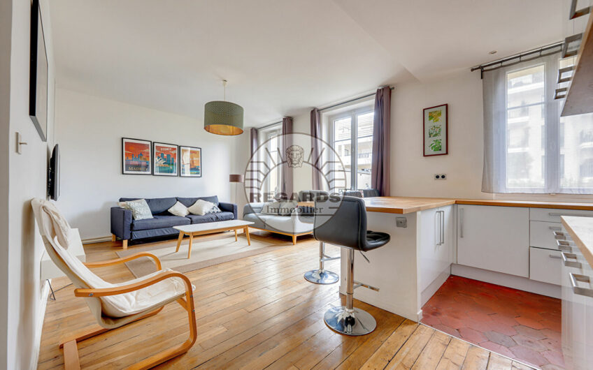 PISCINE – 2/3P DE 53M² EN PARFAIT ETAT AU PIED DES COMMERCES