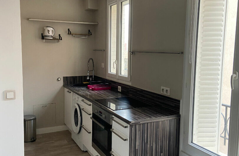 2P MEUBLÉ  à MONTROUGE