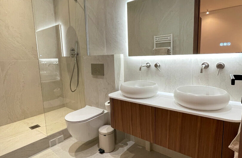 SOMPTUEUX ET RARE 2 Pièces MEUBLE refait à NEUF, Paris 16ème