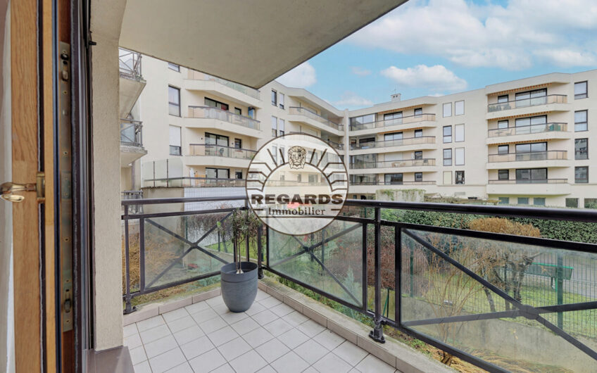 HYPER CENTRE – 3P DE 68M² + BALCON 5 M² A 3 MIN DU RER BOURG LA REINE