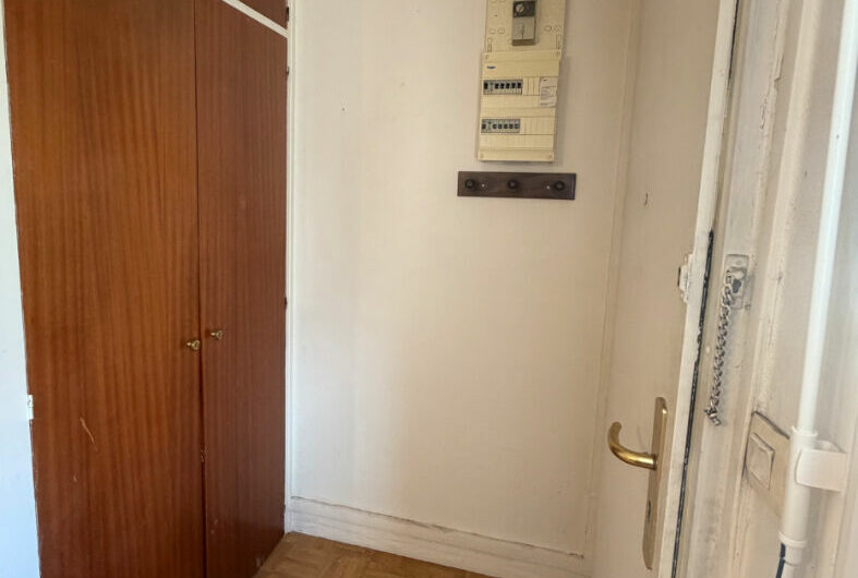 TRES BEAU STUDIO MEUBLE A LOUER SUR LA COMMUNE DE VILLEJUIF