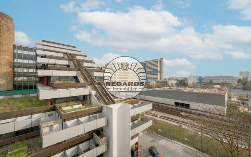 Studio de 19.5m² en bon état au pied du métro L’Échât