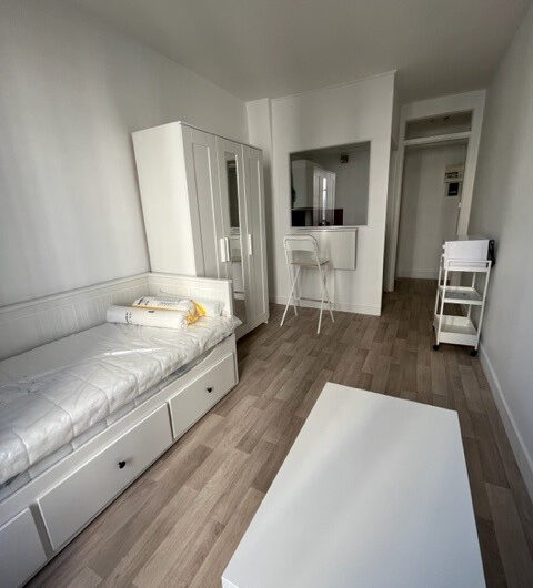 Appartement Montrouge 1 pièce(s) 18.02 m2