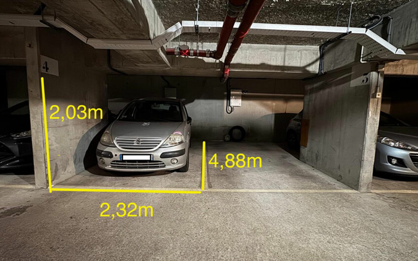 Parking de 11 m2 dans un bel immeuble récent
