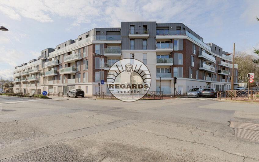 Parking de 13 m2 dans un bel immeuble récent